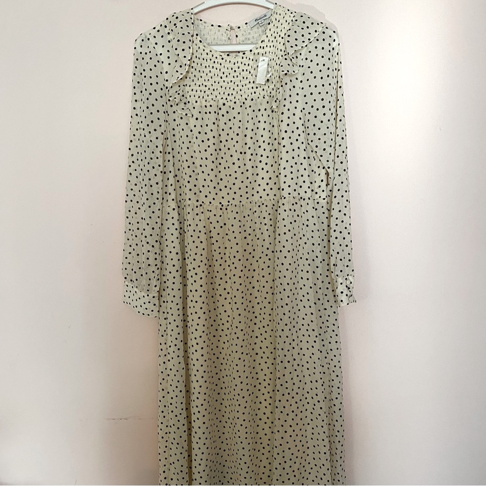 Madewell smocked ruffle - shoulder midi dress in polka dots